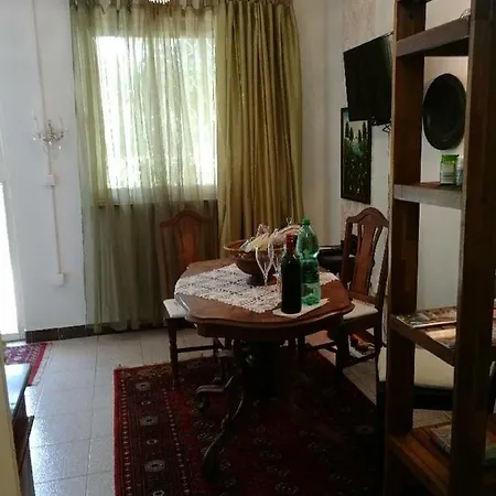 Apartma Aurora *